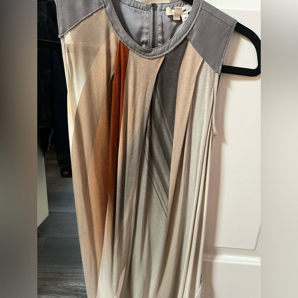 Sleeveless Leather-trim Top - Small/P